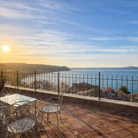 Apartment Charming 2br Terrace & Great View Anguillara Sabazia